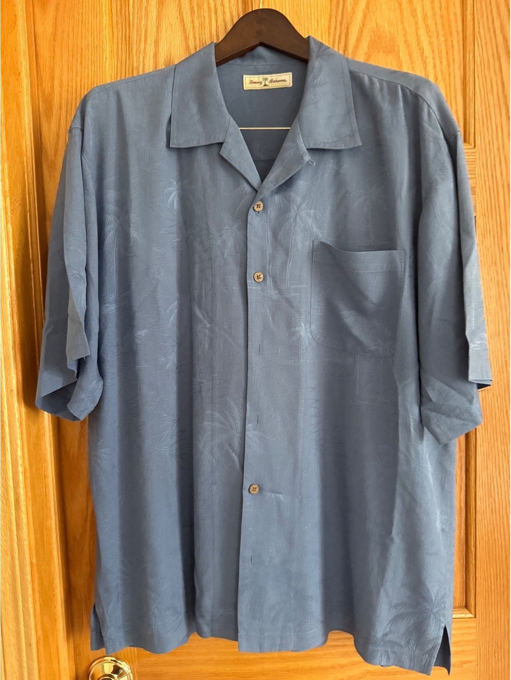 Tommy Bahamas men’s button down